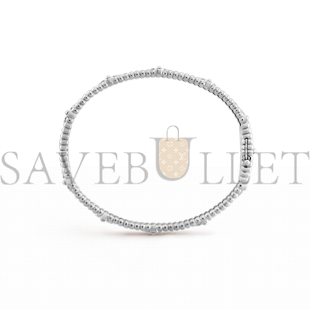 VAN CLEEF ARPELS PERLÉE SWEET CLOVERS BRACELET, EXTRA SMALL MODEL - WHITE GOLD, DIAMOND  VCARP6X800
